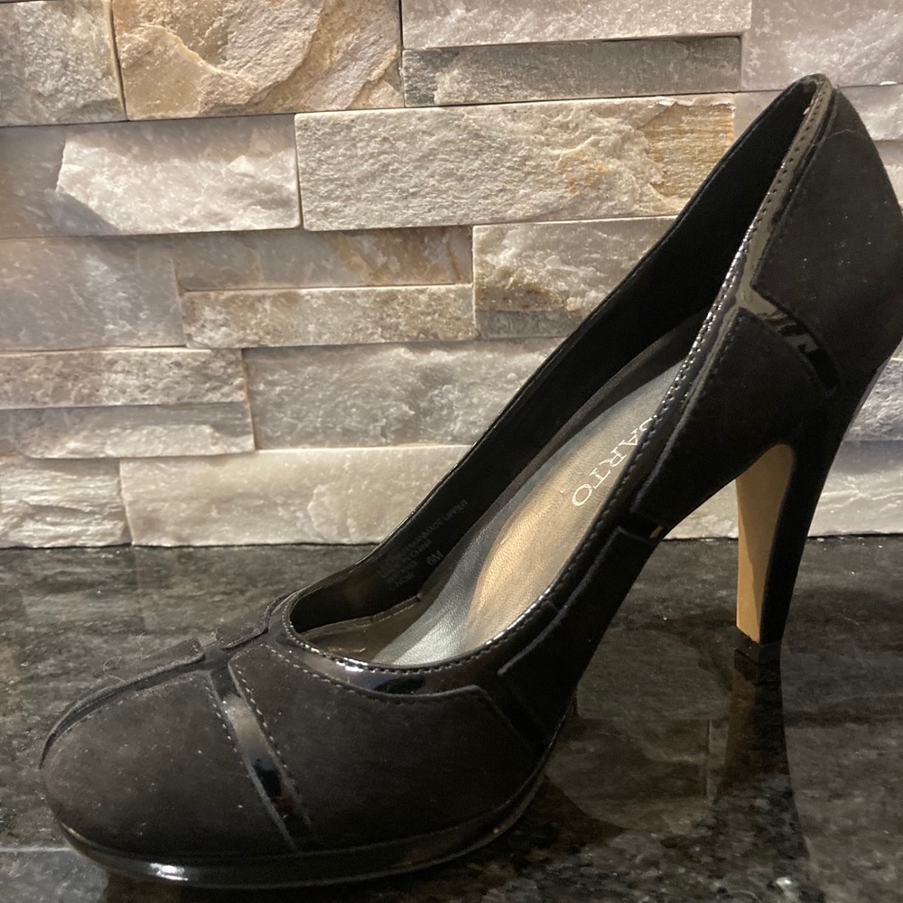 Franco Sarto pumps